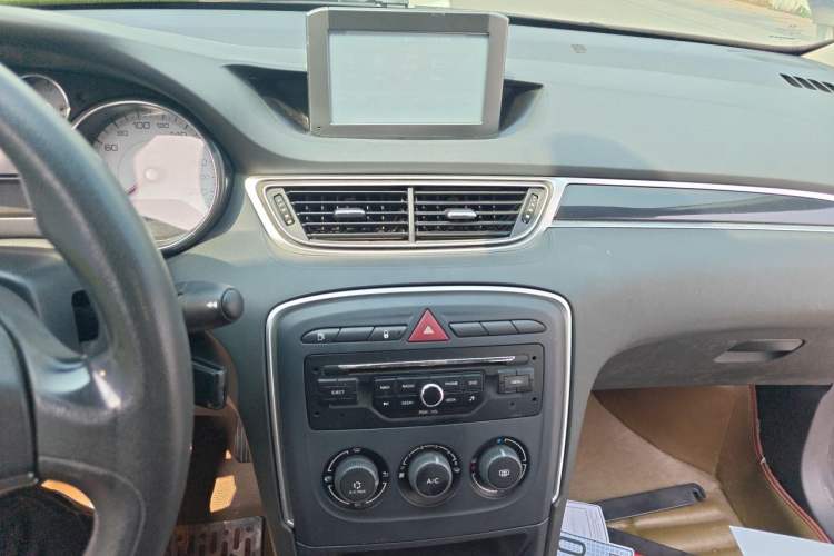 Used Peugeot 308 2013 1.6L Automatic YouShang Model Audio And AC Panel