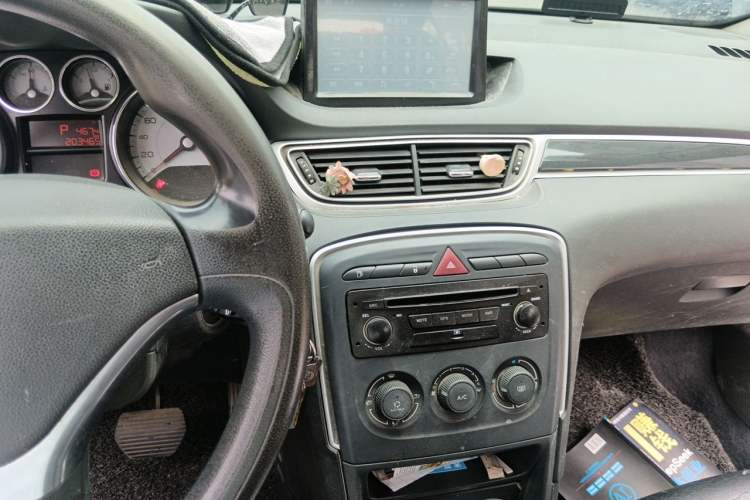 Used Peugeot 308 2013 1.6L Automatic YouShang Model Audio And AC Panel