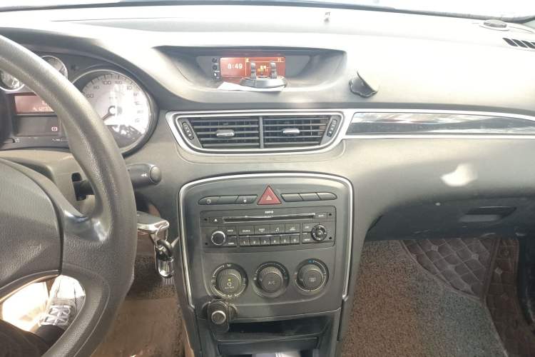 Used Peugeot 308 2013 1.6L Manual YouShang Model Audio And AC Panel