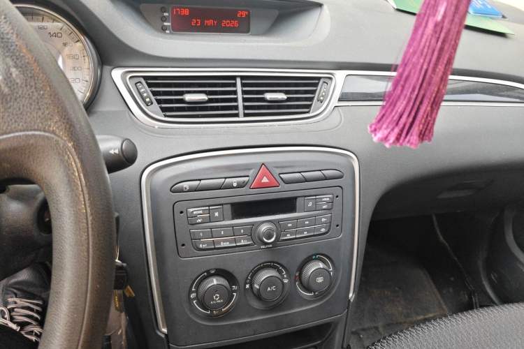 Used Peugeot 308 2013 1.6L Automatic YouShang Model Audio And AC Panel