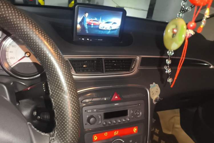 Used Peugeot 308 2013 1.6L Automatic Fashion Model Audio And AC Panel