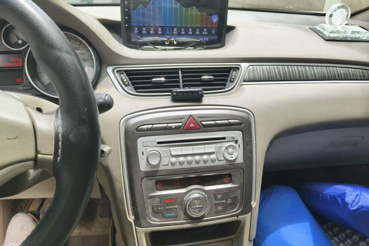 Used Peugeot 308 2013 1.6L Manual Fashion Model Audio And AC Panel
