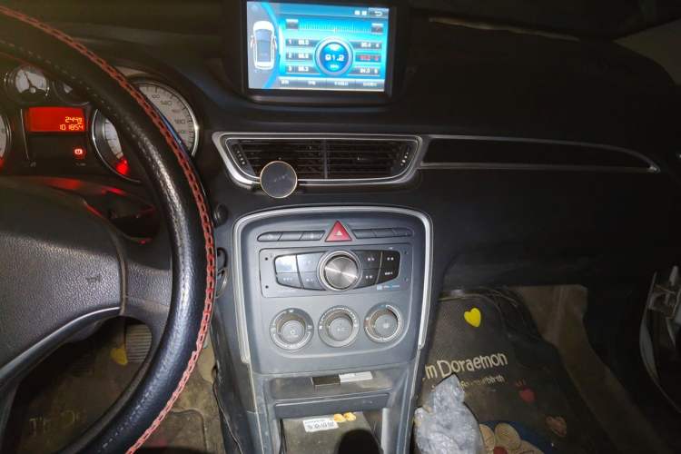 Used Peugeot 308 2013 1.6L Manual YouShang Model CNG Audio And AC Panel