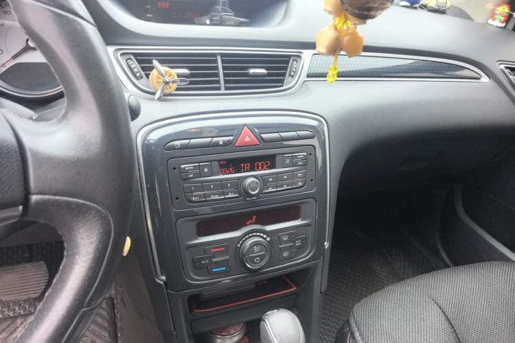 Used Peugeot 308 2013 1.6L Automatic Fashion Model Audio And AC Panel