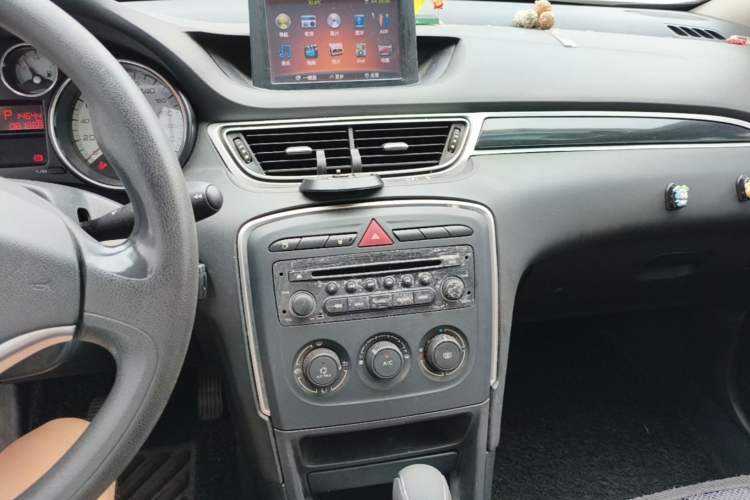 Used Peugeot 308 2013 1.6L Automatic YouShang Model Audio And AC Panel