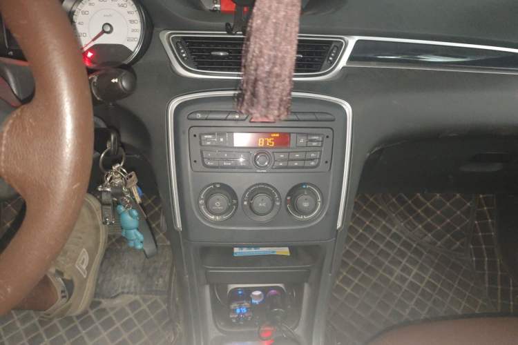 Used Peugeot 308 2013 1.6L Automatic YouShang Model Audio And AC Panel