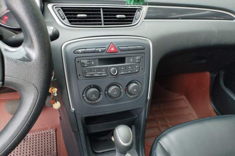 Used Peugeot 308 2013 1.6L Automatic YouShang Model Audio And AC Panel