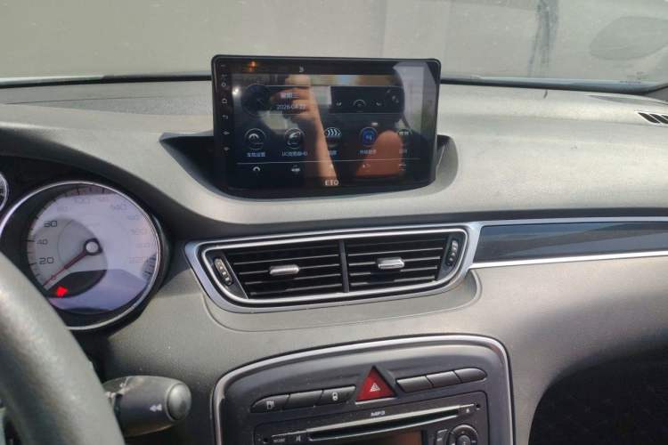 Used Peugeot 308 2013 1.6L Manual Fashion Model Audio And AC Panel