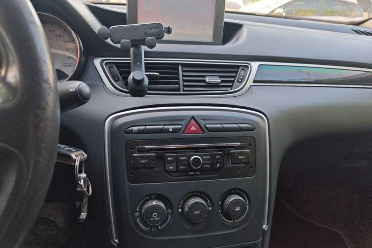 Used Peugeot 308 2013 1.6L Automatic YouShang Model Audio And AC Panel