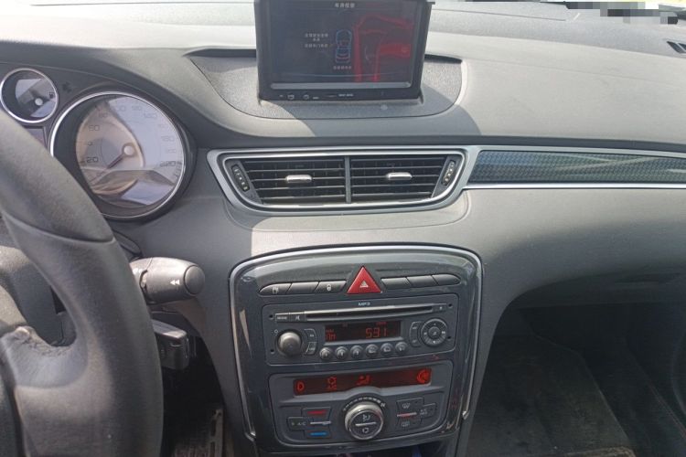 Used Peugeot 308 2013 1.6L Manual Fashion Model Audio And AC Panel