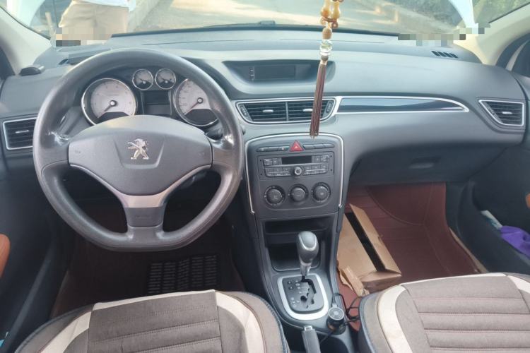 Used Peugeot 308 2013 1.6L Automatic YouShang Model Center Console