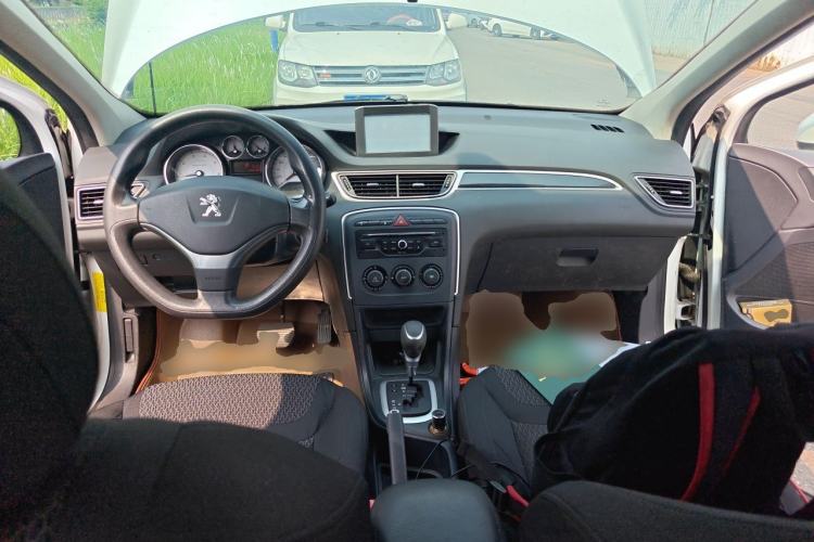 Used Peugeot 308 2013 1.6L Automatic YouShang Model Center Console