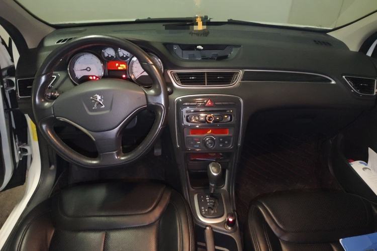Used Peugeot 308 2013 1.6L Automatic YouShang Model Center Console