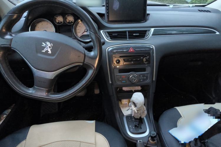 Used Peugeot 308 2013 1.6L Automatic Fashion Model Center Console
