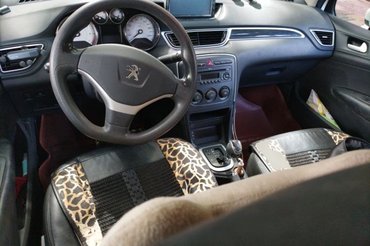 Used Peugeot 308 2013 1.6L Automatic YouShang Model Center Console