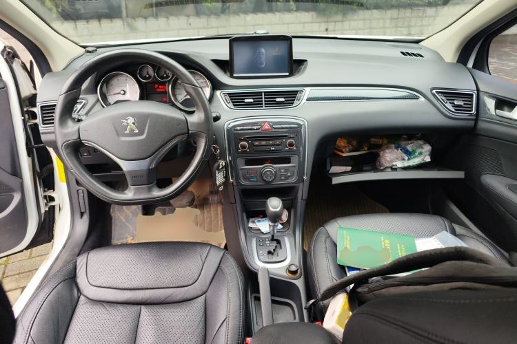 Used Peugeot 308 2013 1.6L Automatic Fashion Model Center Console