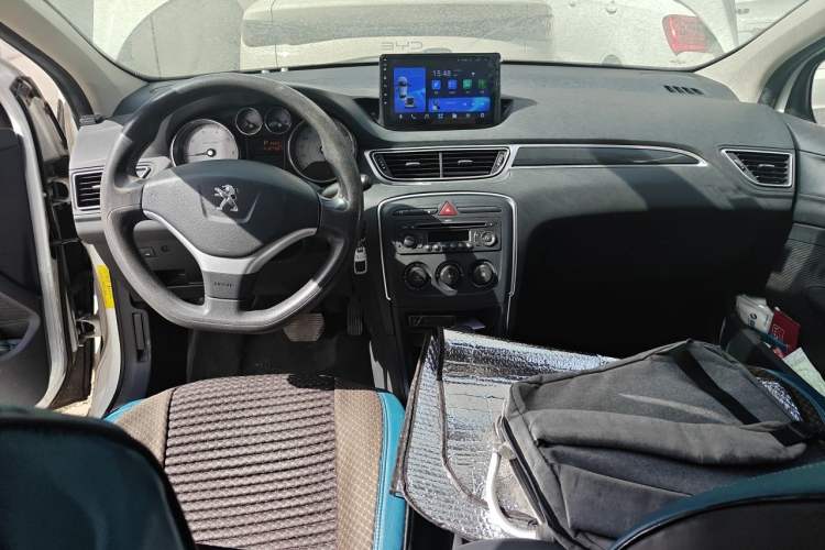 Used Peugeot 308 2013 1.6L Automatic YouShang Model Center Console