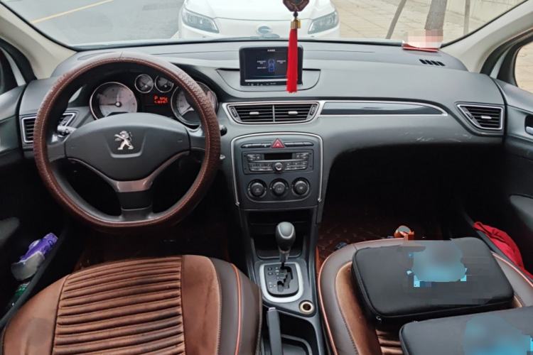 Used Peugeot 308 2013 1.6L Automatic YouShang Model Center Console
