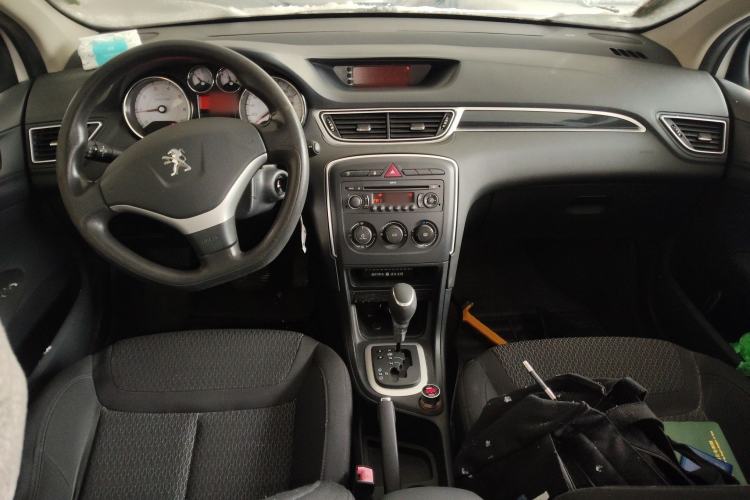 Used Peugeot 308 2013 1.6L Automatic YouShang Model Center Console
