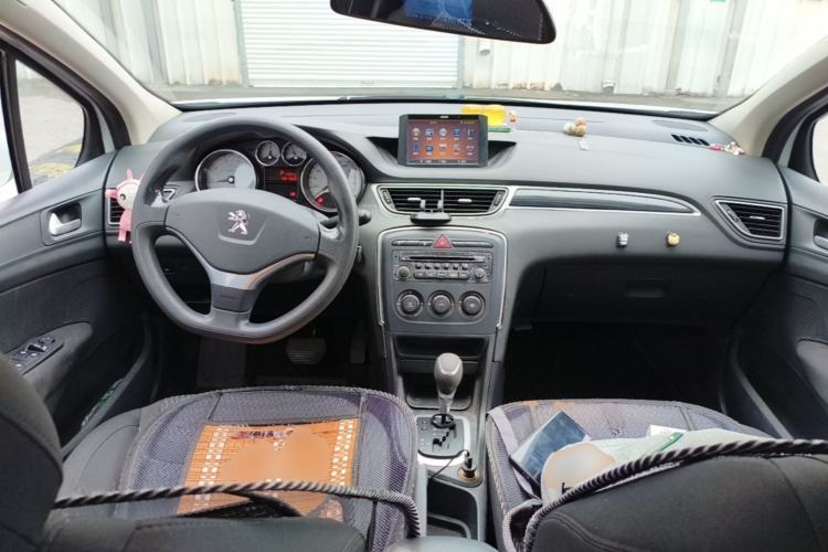 Used Peugeot 308 2013 1.6L Automatic YouShang Model Center Console