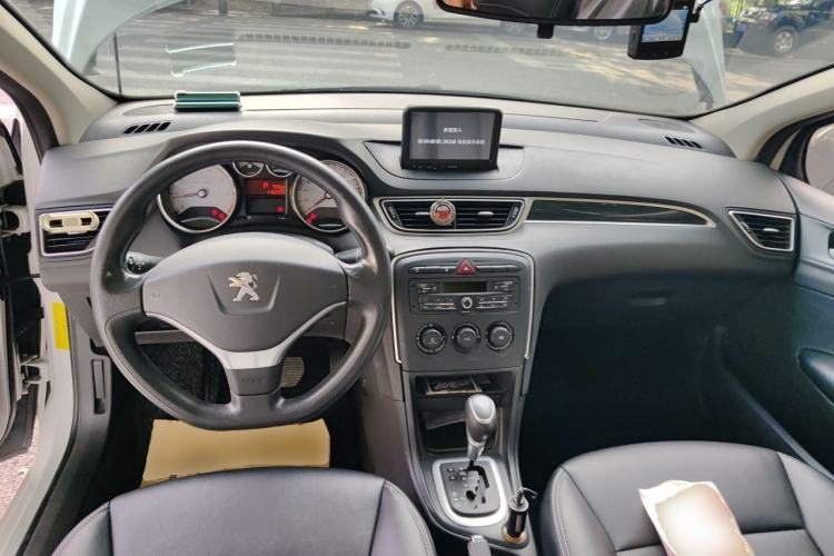 Used Peugeot 308 2013 1.6L Automatic YouShang Model Center Console