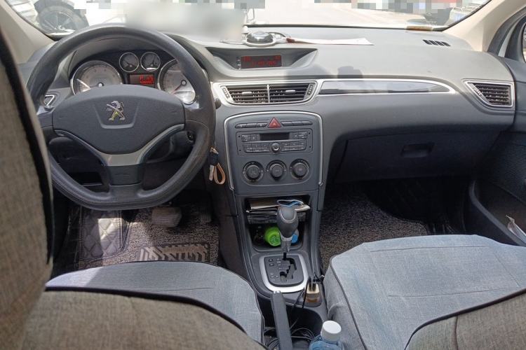 Used Peugeot 308 2013 1.6L Automatic YouShang Model Center Console