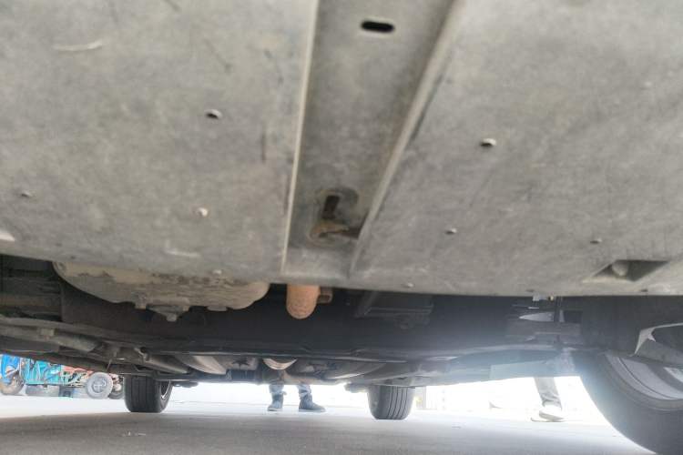 Used Peugeot 308 2013 1.6L Manual YouShang Model Chassis Front