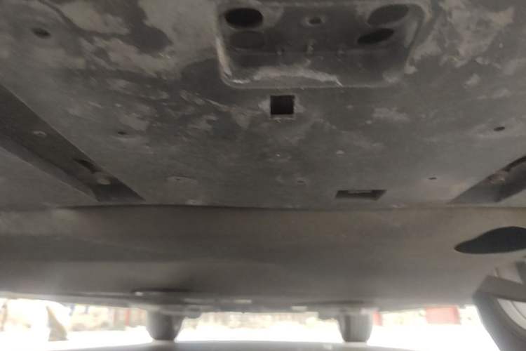 Used Peugeot 308 2013 1.6L Manual YouShang Model Chassis Front
