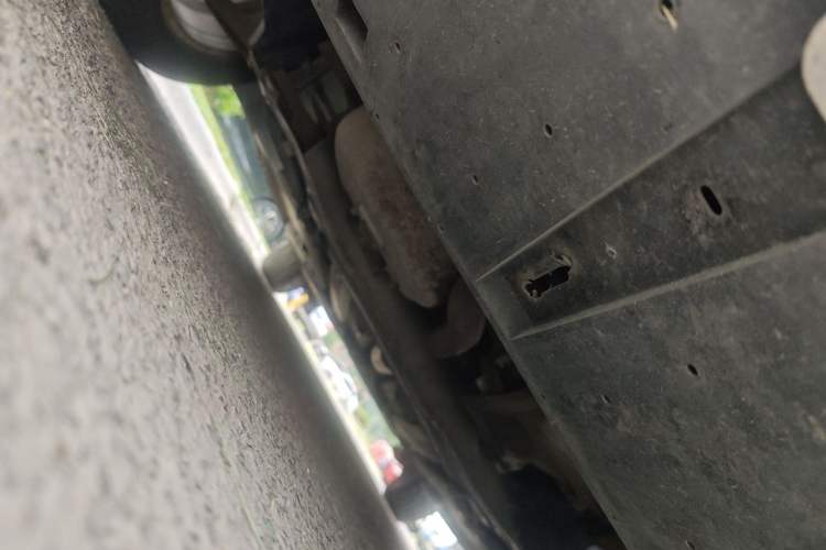 Used Peugeot 308 2013 1.6L Manual YouShang Model Chassis Front