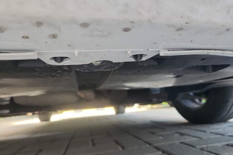 Used Peugeot 308 2013 1.6L Manual YouShang Model Chassis Front