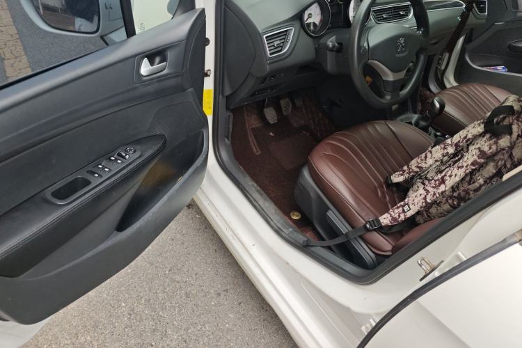 Used Peugeot 308 2013 1.6L Manual YouShang Model Driver Seat