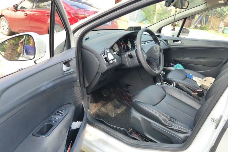 Used Peugeot 308 2013 1.6L Automatic YouShang Model Driver Seat