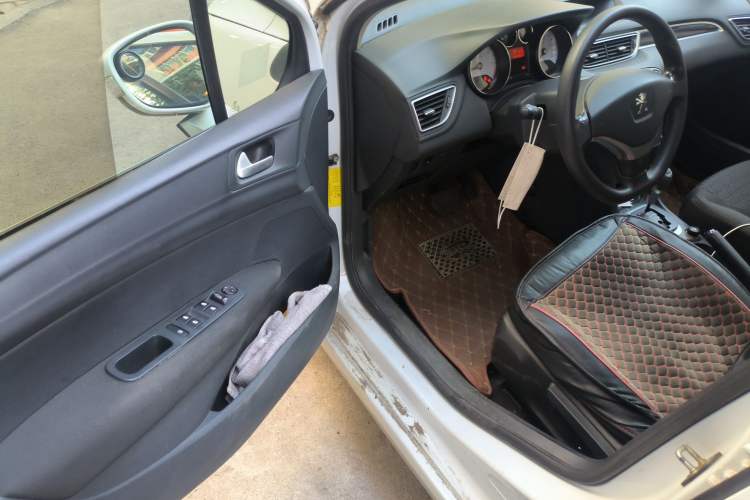 Used Peugeot 308 2013 1.6L Automatic YouShang Model Driver Seat