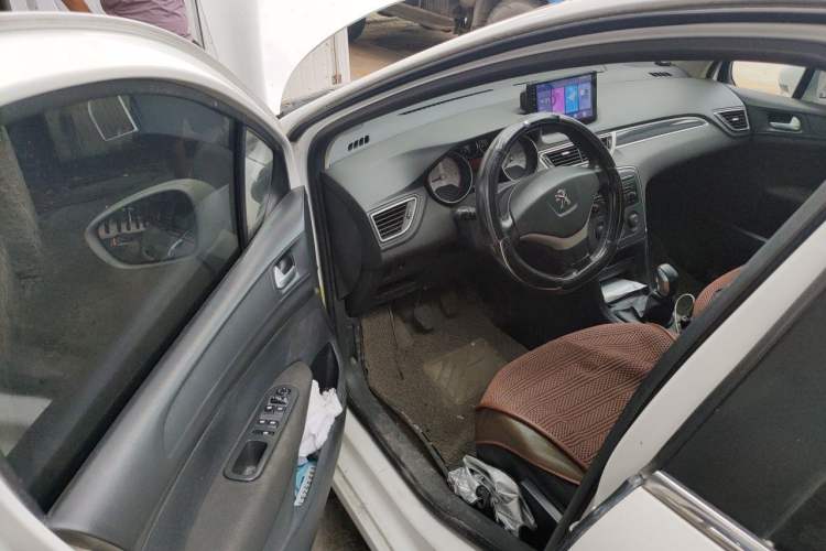 Used Peugeot 308 2013 1.6L Manual YouShang Model Driver Seat