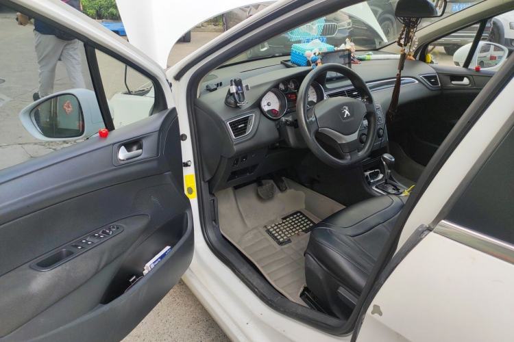 Used Peugeot 308 2013 1.6L Automatic YouShang Model Driver Seat