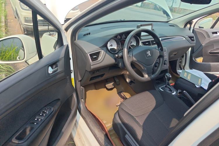 Used Peugeot 308 2013 1.6L Automatic YouShang Model Driver Seat