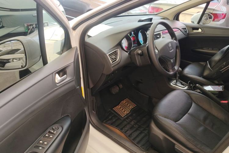 Used Peugeot 308 2013 1.6L Automatic YouShang Model Driver Seat