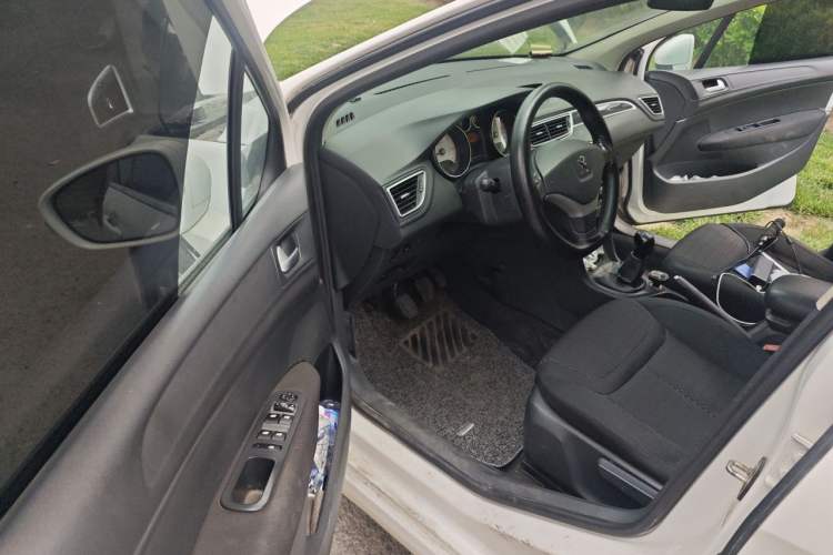 Used Peugeot 308 2013 1.6L Manual YouShang Model Driver Seat