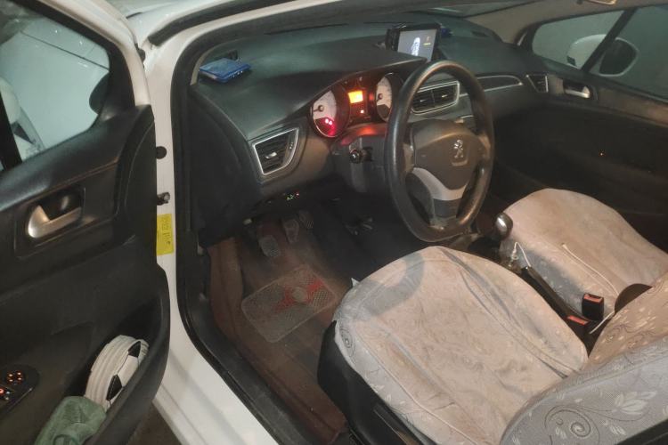 Used Peugeot 308 2013 1.6L Manual YouShang Model CNG Driver Seat