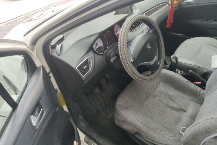 Used Peugeot 308 2013 1.6L Manual YouShang Model Driver Seat