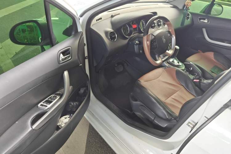 Used Peugeot 308 2013 1.6T SW Fashion Edition Driver Seat