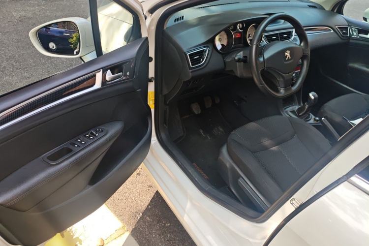 Used Peugeot 308 2013 1.6L Manual Fashion Model Driver Seat
