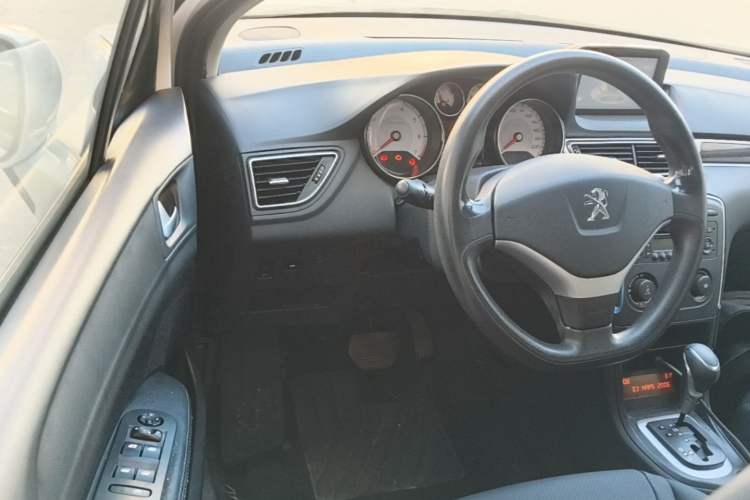 Used Peugeot 308 2013 1.6L Automatic YouShang Model Driver Seat