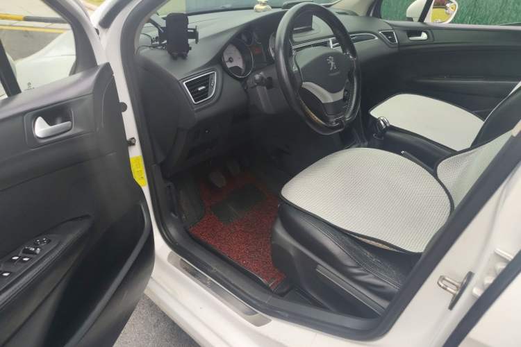 Used Peugeot 308 2013 1.6L Manual YouShang Model Driver Seat