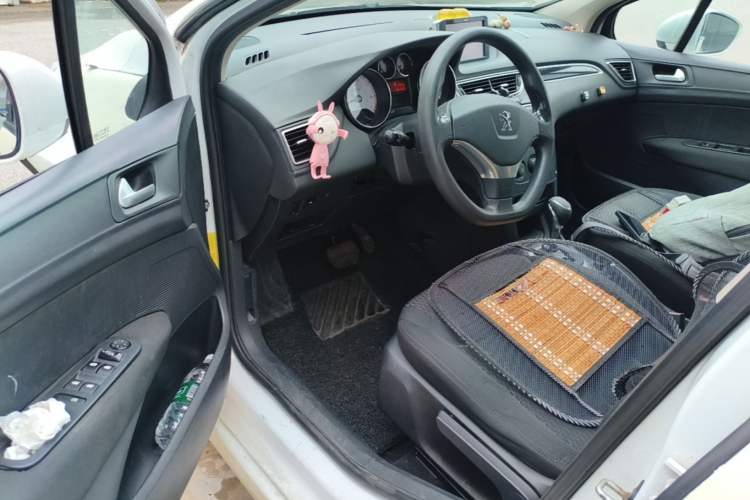 Used Peugeot 308 2013 1.6L Automatic YouShang Model Driver Seat