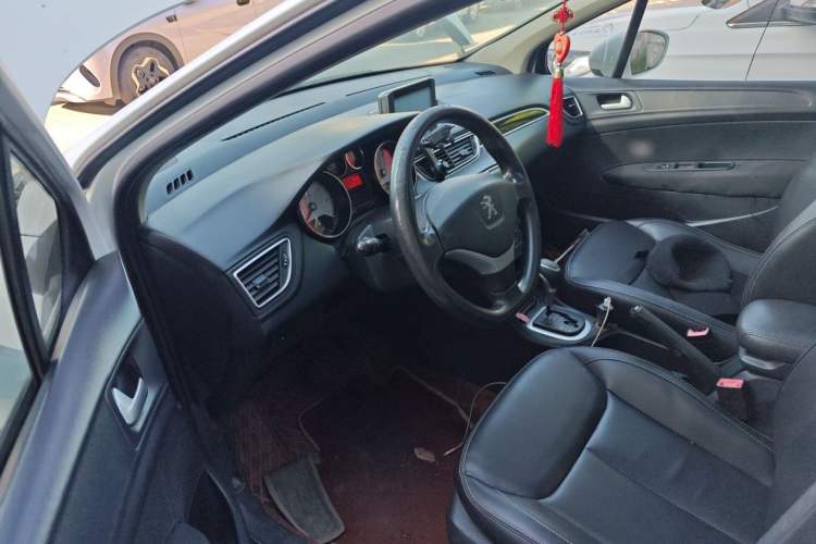 Used Peugeot 308 2013 1.6L Automatic YouShang Model Driver Seat