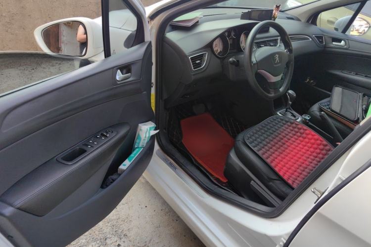 Used Peugeot 308 2013 1.6L Automatic YouShang Model Driver Seat