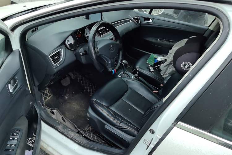 Used Peugeot 308 2013 1.6L Automatic YouShang Model Driver Seat