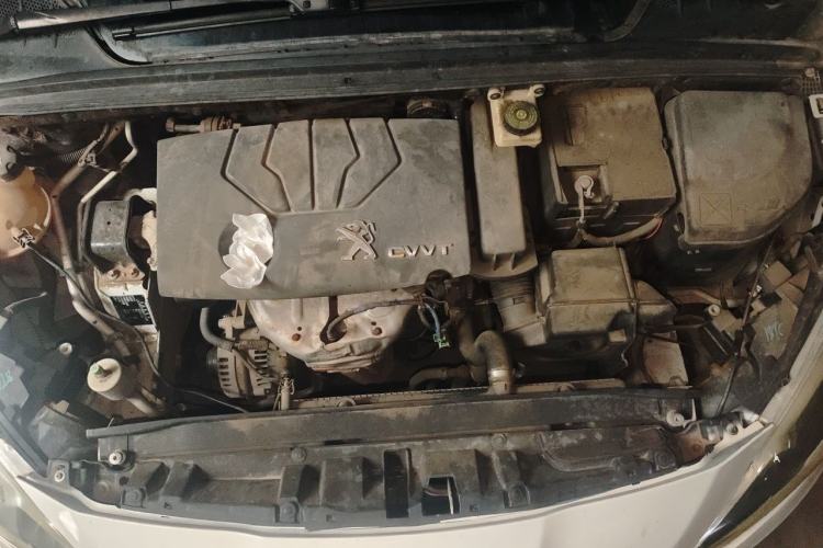 Used Peugeot 308 2013 1.6L Automatic YouShang Model Engine Bay