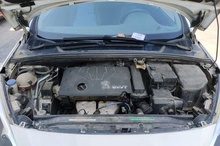 Used Peugeot 308 2013 1.6L Manual YouShang Model Engine Bay
